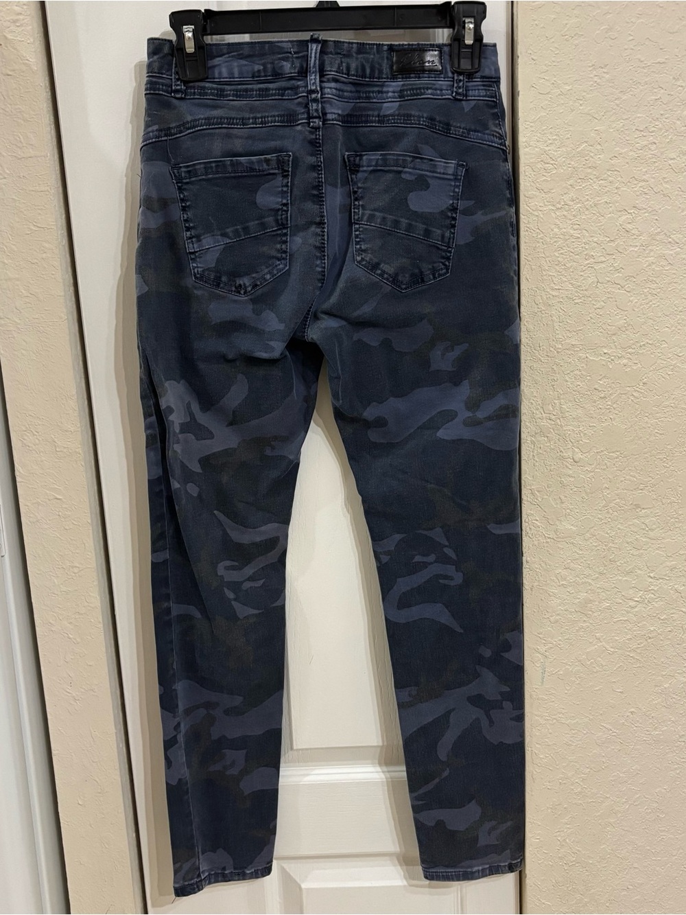 Elan Dark Army Blue Camo High-Rise Women’s Jeans - Picture 4 of 6